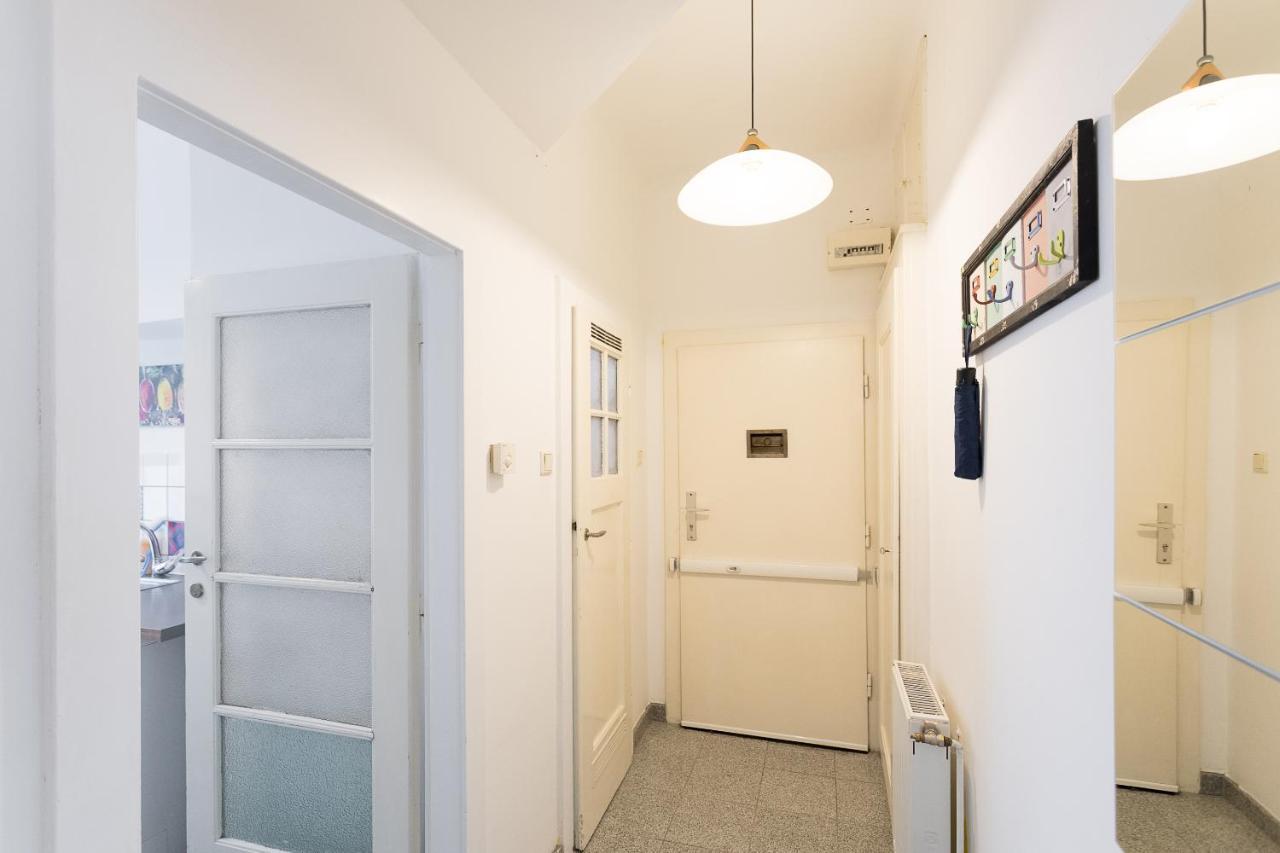 Apartmán French Balcony - 45M² - Szeneviertel Vídeň Exteriér fotografie