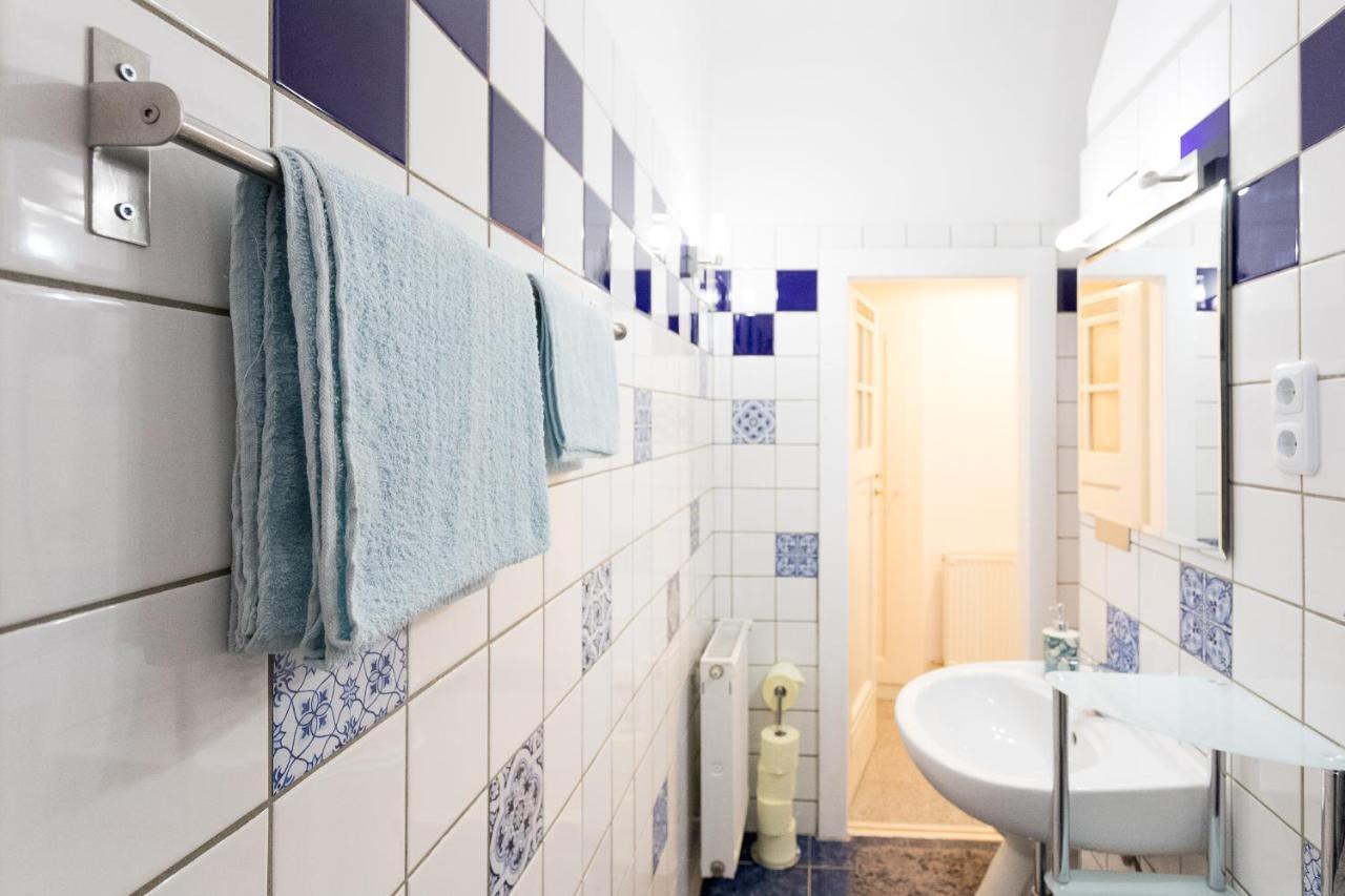 Apartmán French Balcony - 45M² - Szeneviertel Vídeň Exteriér fotografie